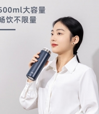 得力LL601-BBE商務(wù)保溫杯（500ml）(藍(lán))